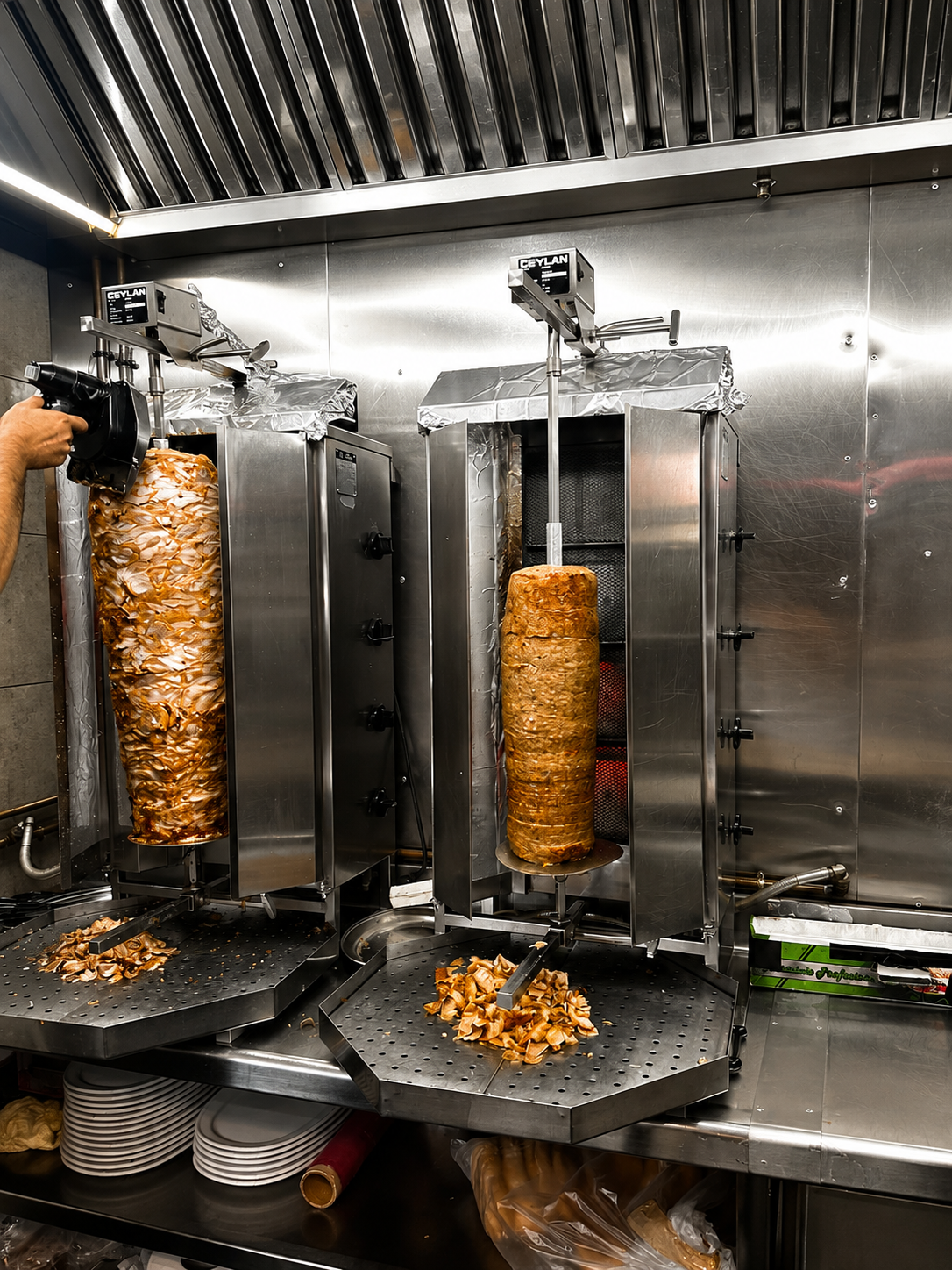 Cocina de Anatalya preparando kebab
